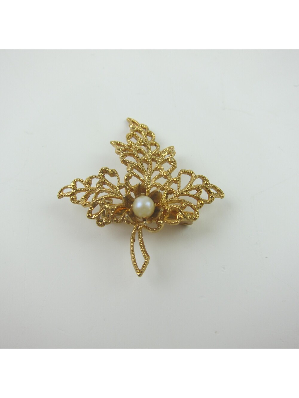 Vintage Filigree Leaf Brooch Pin Gold Tone Open Work Faux White Pearl Center